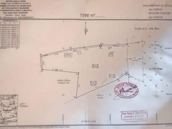 Domaine touristique avec bungalows au bord du lac Toho