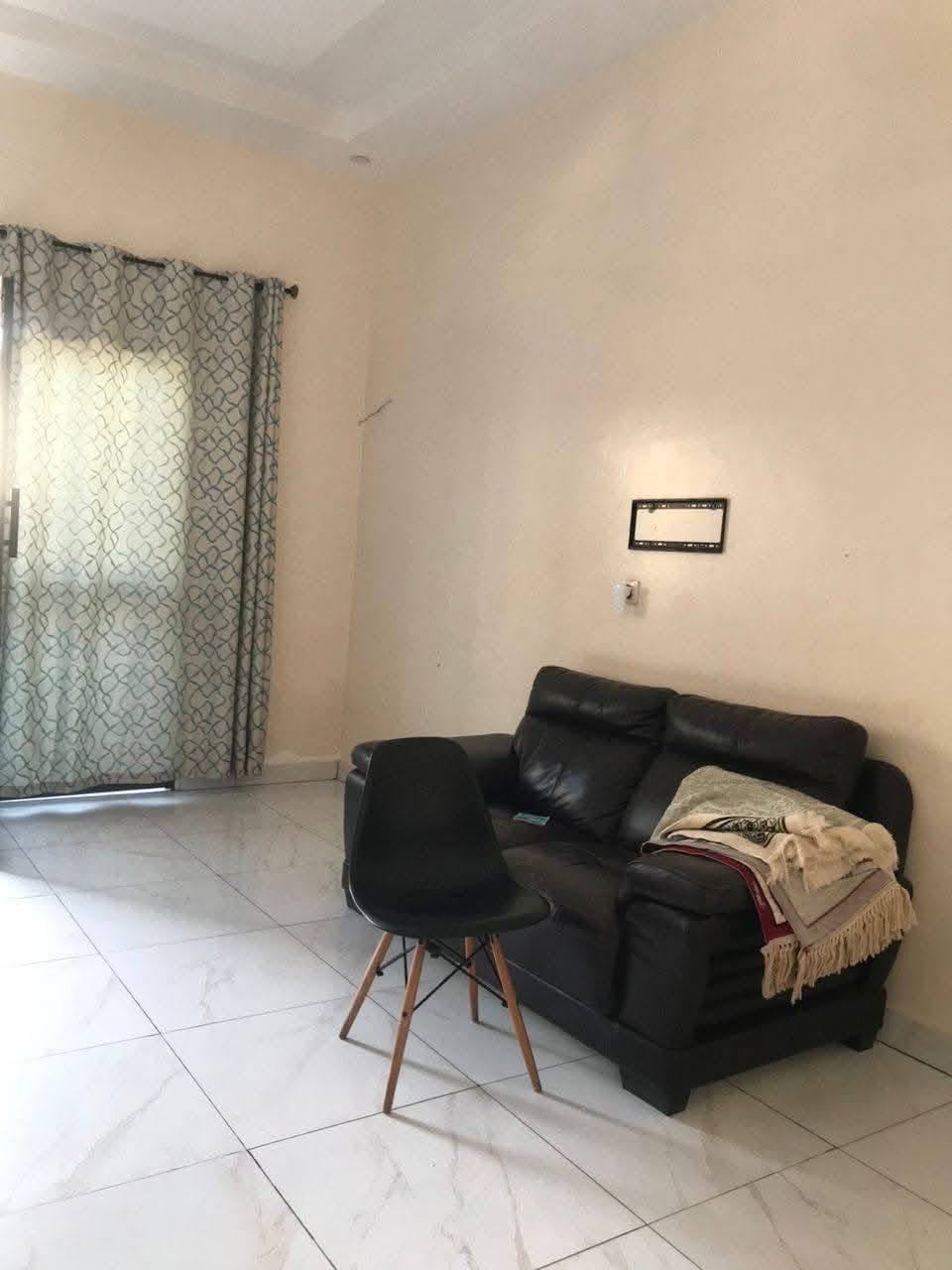 Immeuble R+2 de 8 chambres à Akpakpa Zone des Ambassades 10