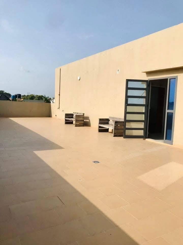 Immeuble R+2 de 8 chambres à Akpakpa Zone des Ambassades 6