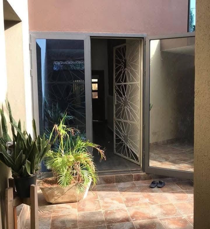 Immeuble R+2 de 8 chambres à Akpakpa Zone des Ambassades 8