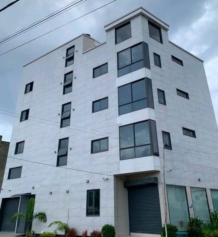 Immeuble R+3 de bureaux à Fidjrossè Cotonou