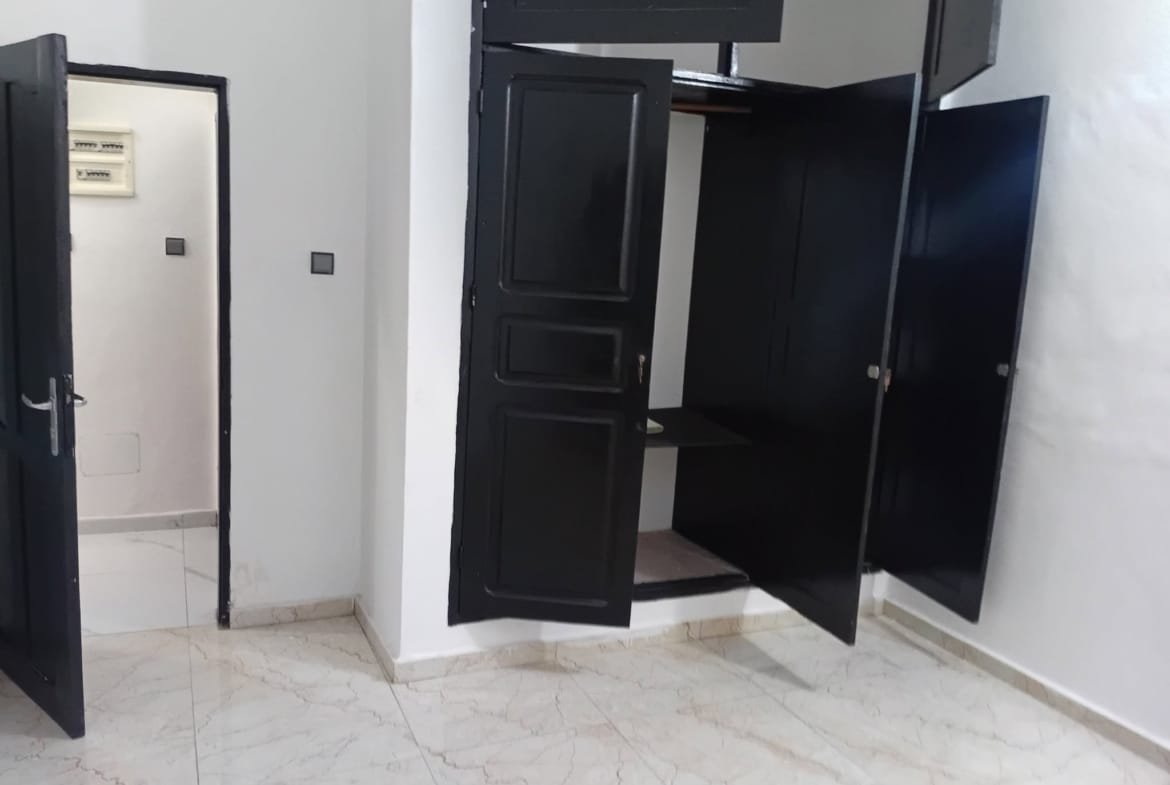 Immeuble locatif R+2 à vendre à Agblangandan 4