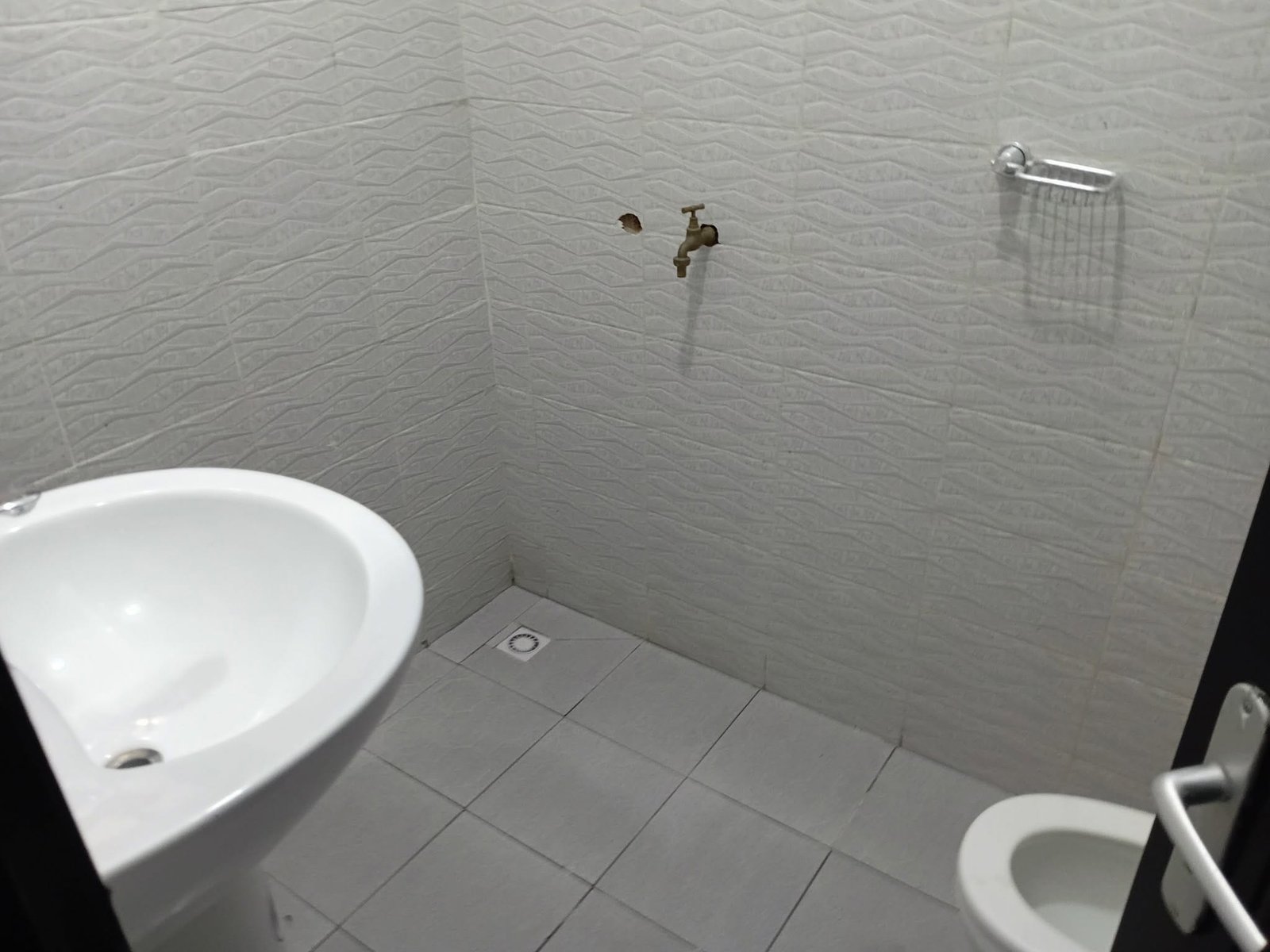 Immeuble locatif R+2 à vendre à Agblangandan 7