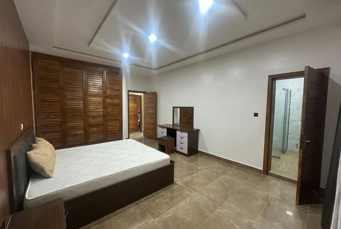 Résidence neuve d'appartements meublés à Fidjrossè Plage 4