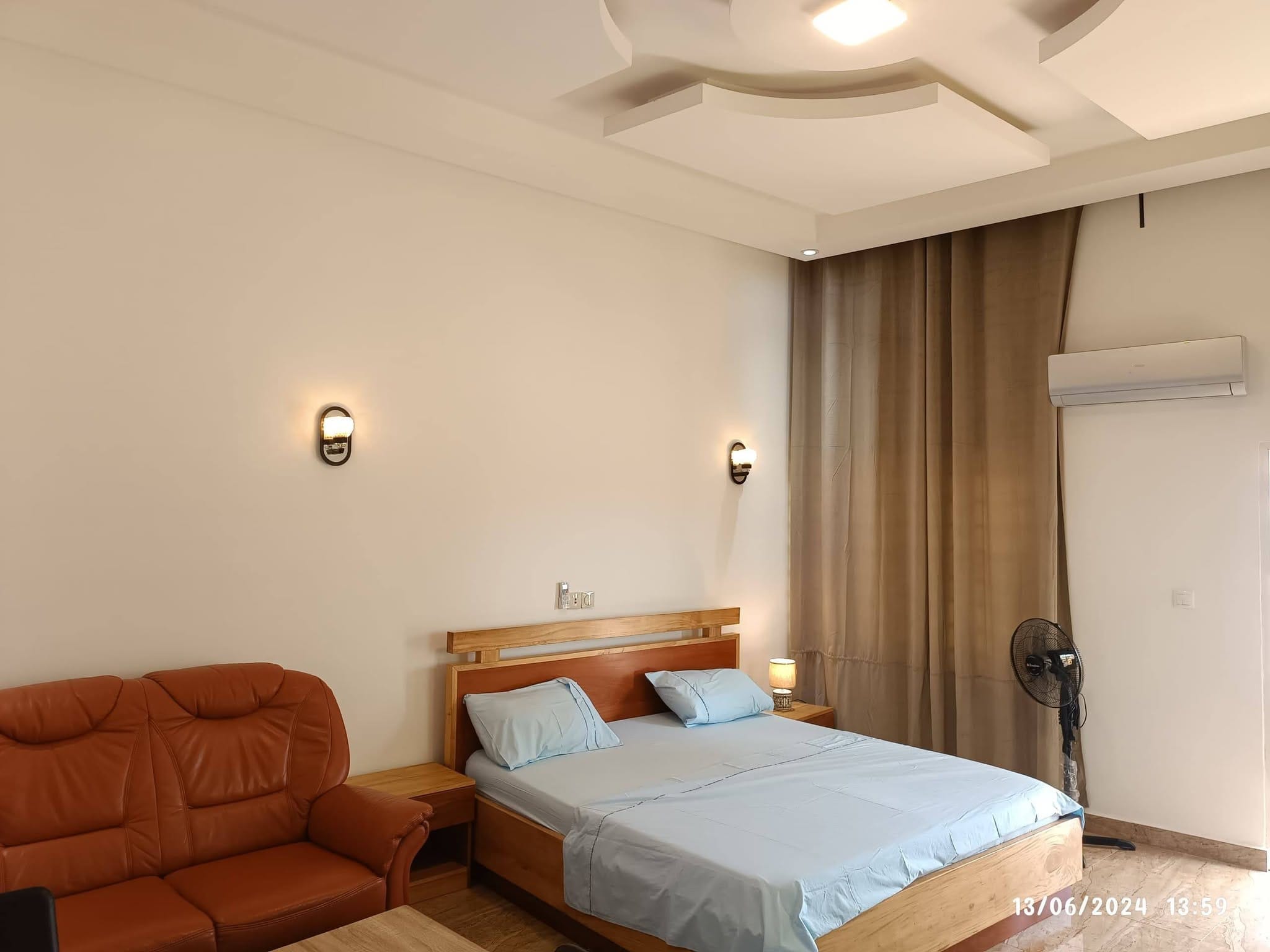 Studio meublé avec terrasse à Fidjrossè Plage 3