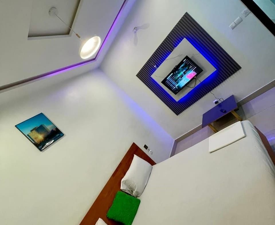 Studio meublé climatisé à Godomey 2
