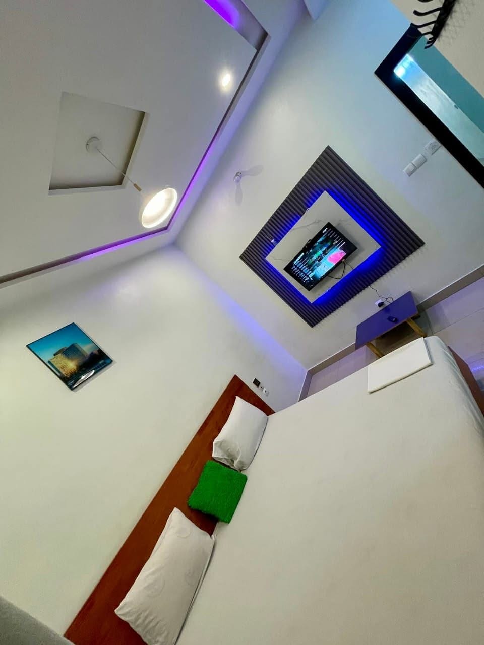 Studio meublé climatisé à Godomey 2