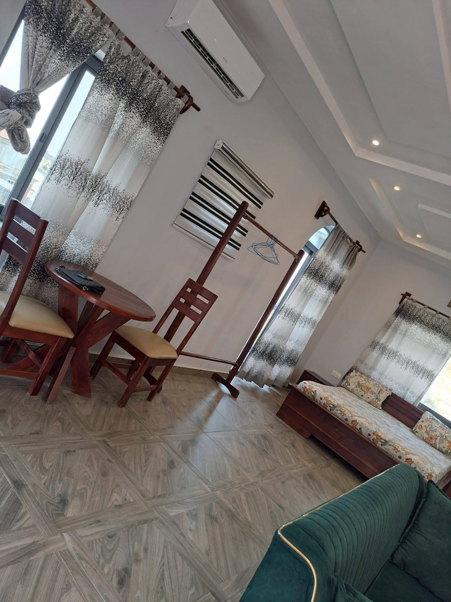 Studios meublés dans une résidence à Fidjrossè Plage 7