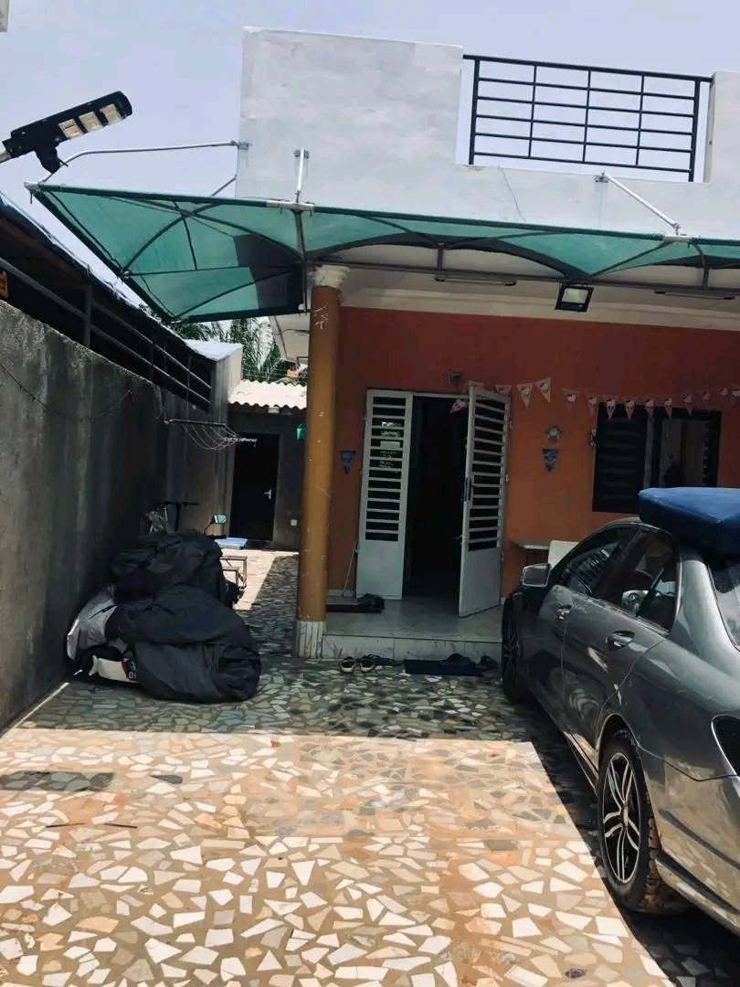 Villa 3 chambres à Pahou Adovié 4