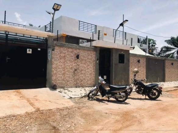 Villa 3 chambres à Pahou Adovié
