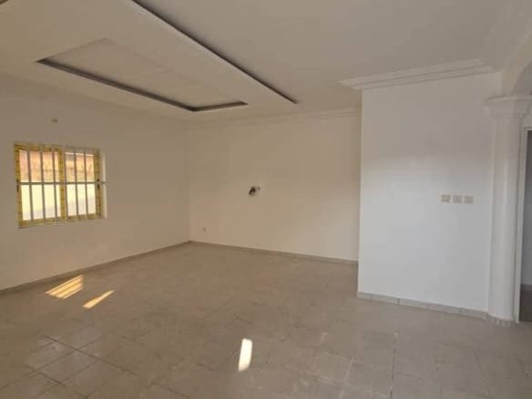 Villa 4 chambres avec titre foncier à Aïtchedji 3