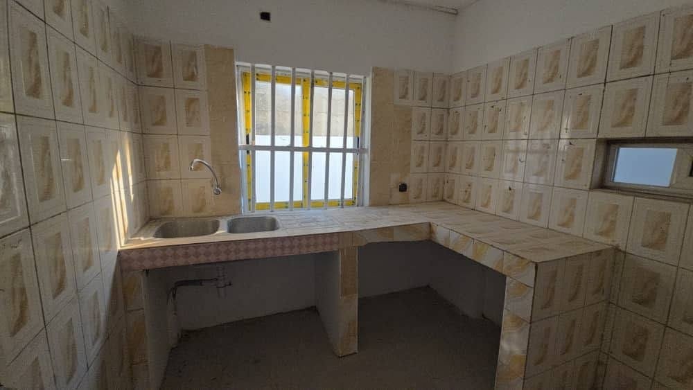 Villa 4 chambres avec titre foncier à Aïtchedji 7