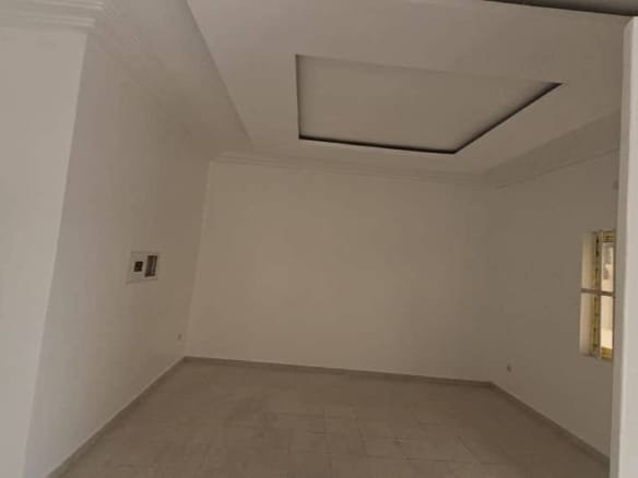 Villa 4 chambres avec titre foncier à Aïtchedji 8