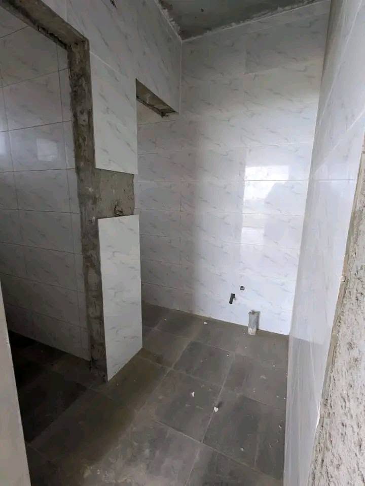 Villa avec grand jardin à Sèmè Podji PK10 Marina 10