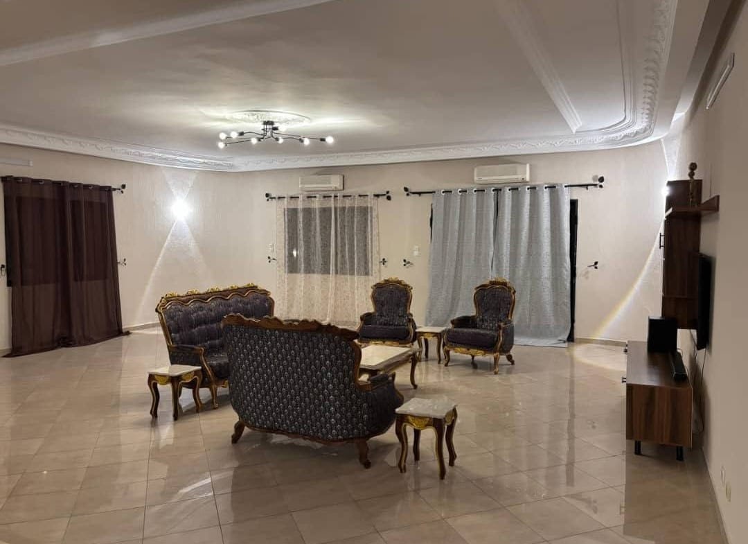 Villa avec grand jardin et terrasse à Ouidah 10