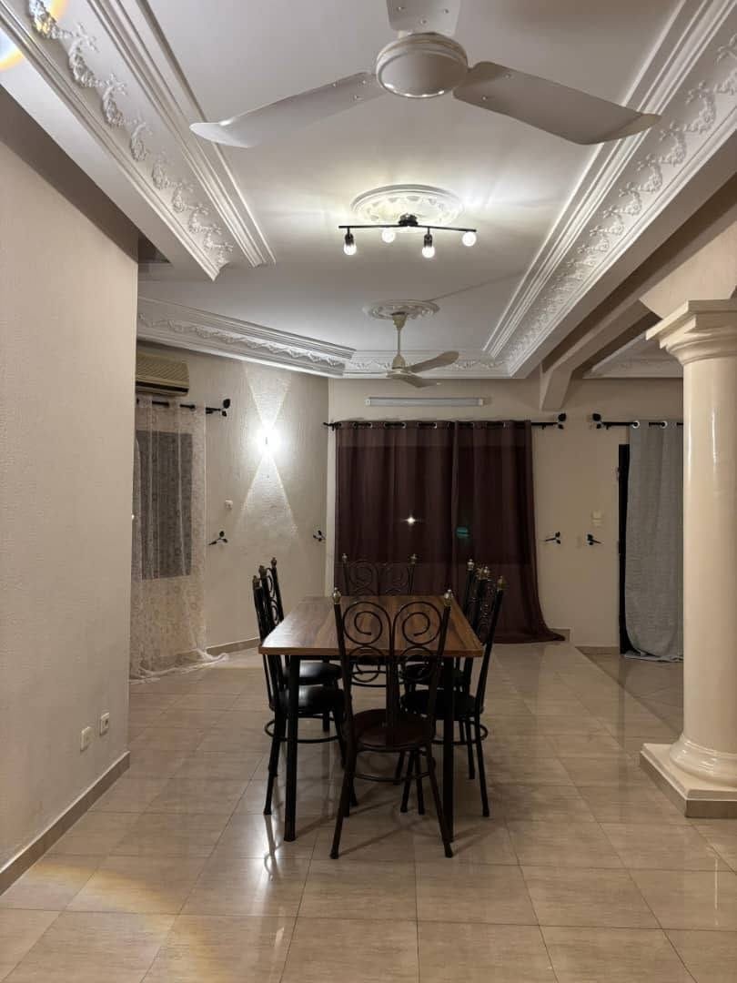 Villa avec grand jardin et terrasse à Ouidah 11
