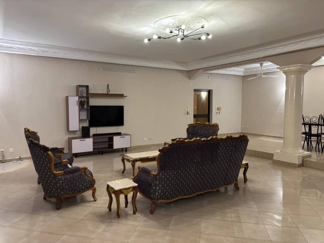 Villa avec grand jardin et terrasse à Ouidah 4