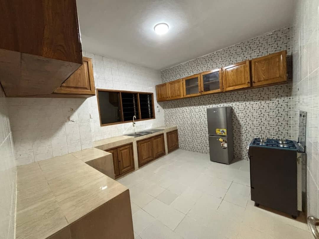 Villa avec grand jardin et terrasse à Ouidah 6