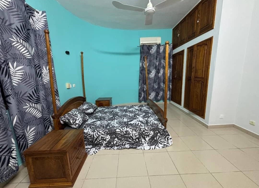 Villa avec grand jardin et terrasse à Ouidah 7