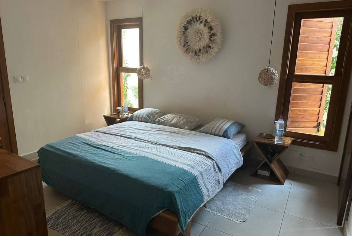 Villa avec jardin et piscine à Fidjrossè Plage 16