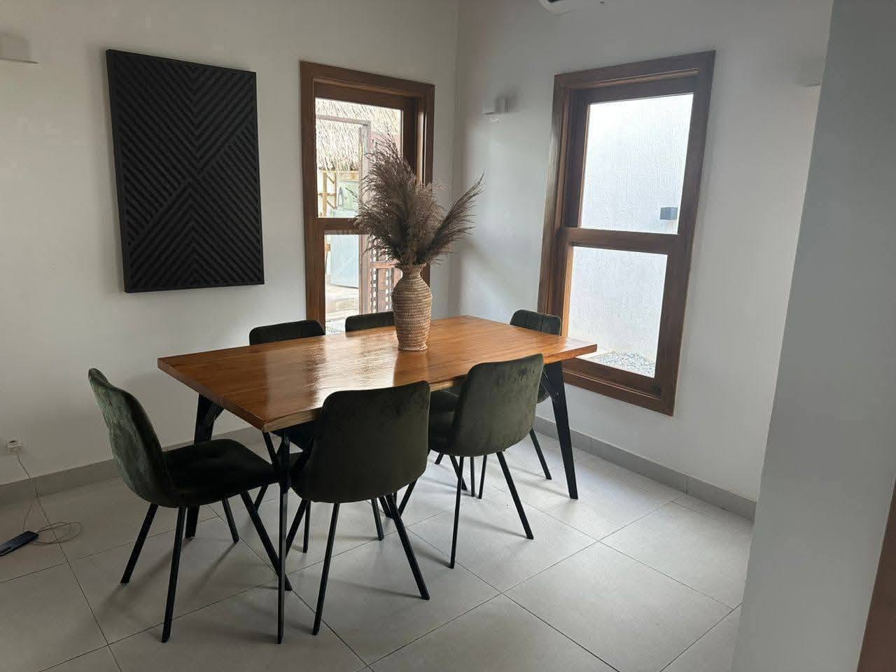 Villa avec jardin et piscine à Fidjrossè Plage 23