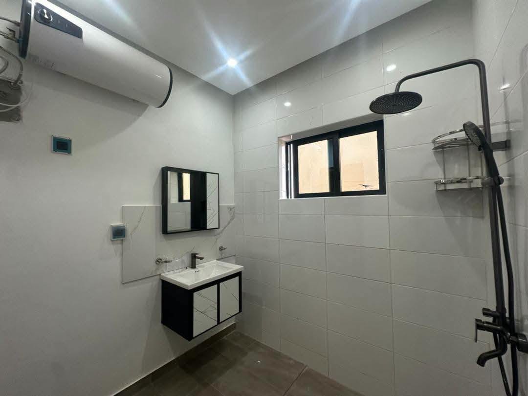 Villa avec piscine à vendre à Fidjrossè Club des Rois 11