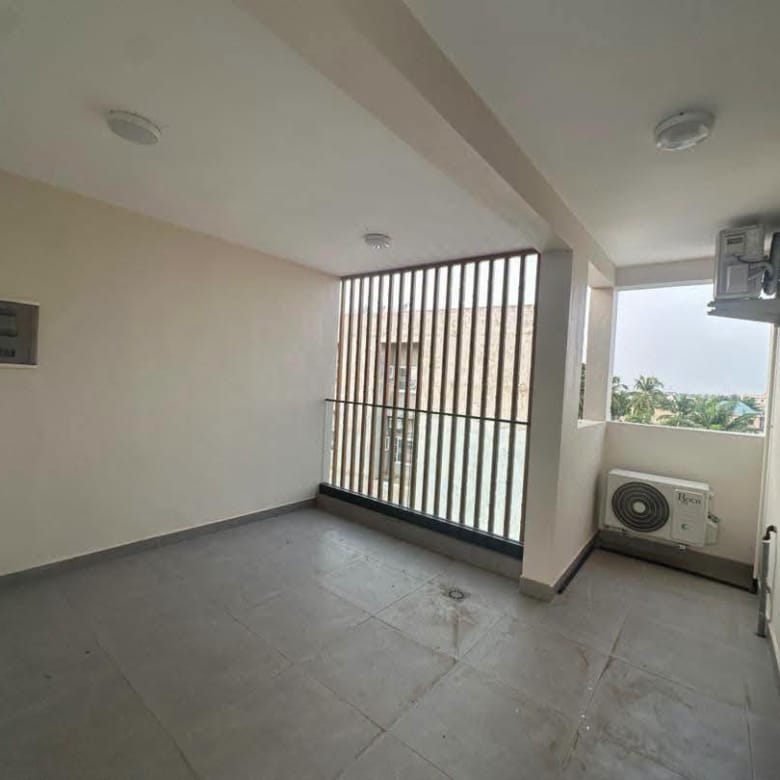 Villa avec piscine à vendre à Fidjrossè Club des Rois 16