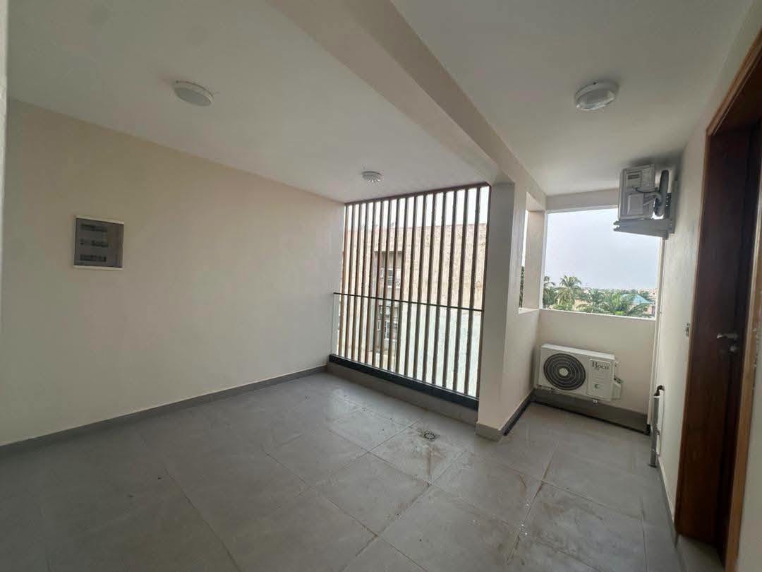 Villa avec piscine à vendre à Fidjrossè Club des Rois 16