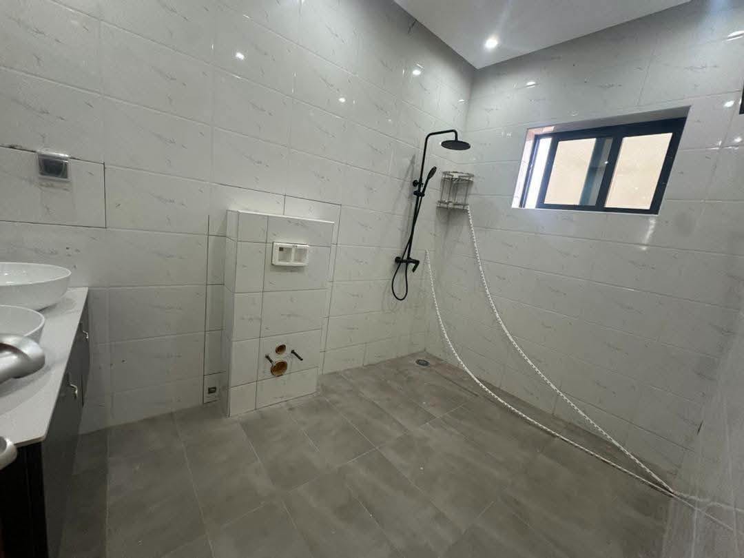 Villa avec piscine à vendre à Fidjrossè Club des Rois 18