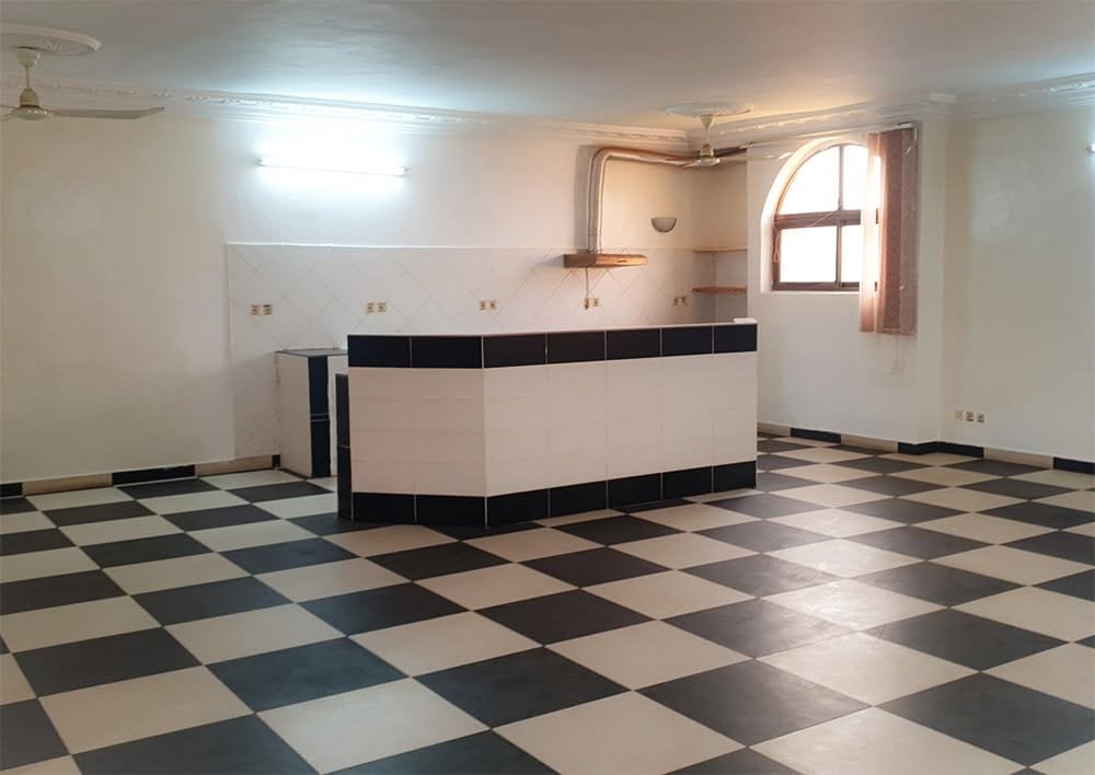 Villa avec piscine à vendre à Fidjrossè Houénoussou 11