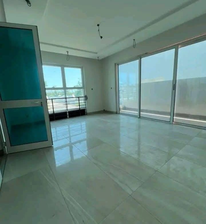 Villa de 5 chambres avec piscine à Akpakpa CEN SAD 2
