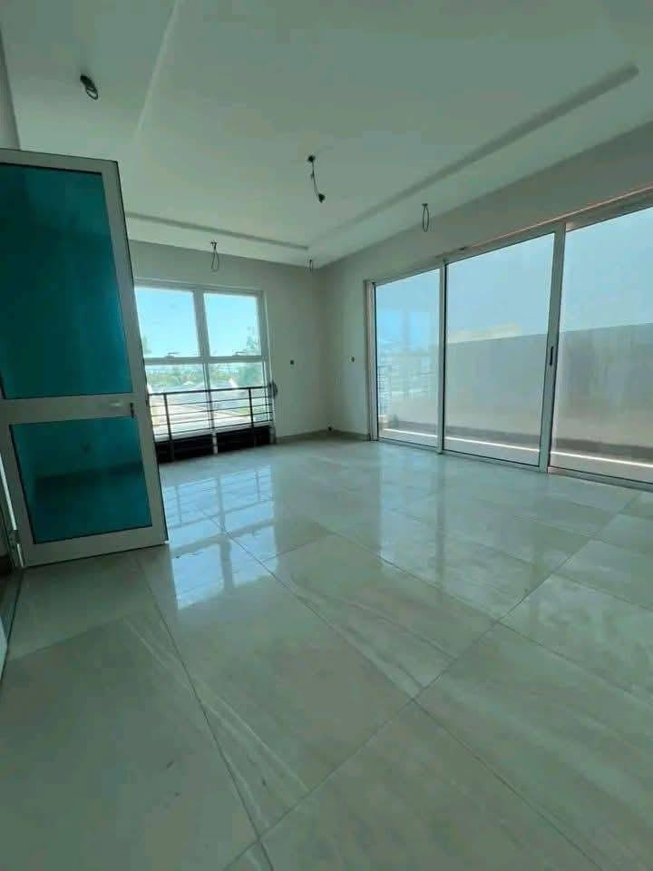 Villa de 5 chambres avec piscine à Akpakpa CEN SAD 2