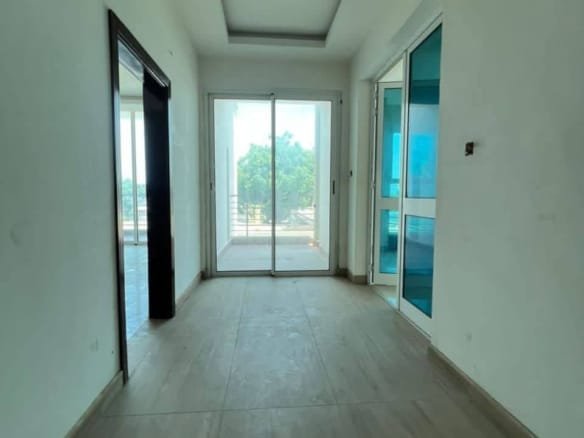 Villa de 5 chambres avec piscine à Akpakpa CEN SAD 4
