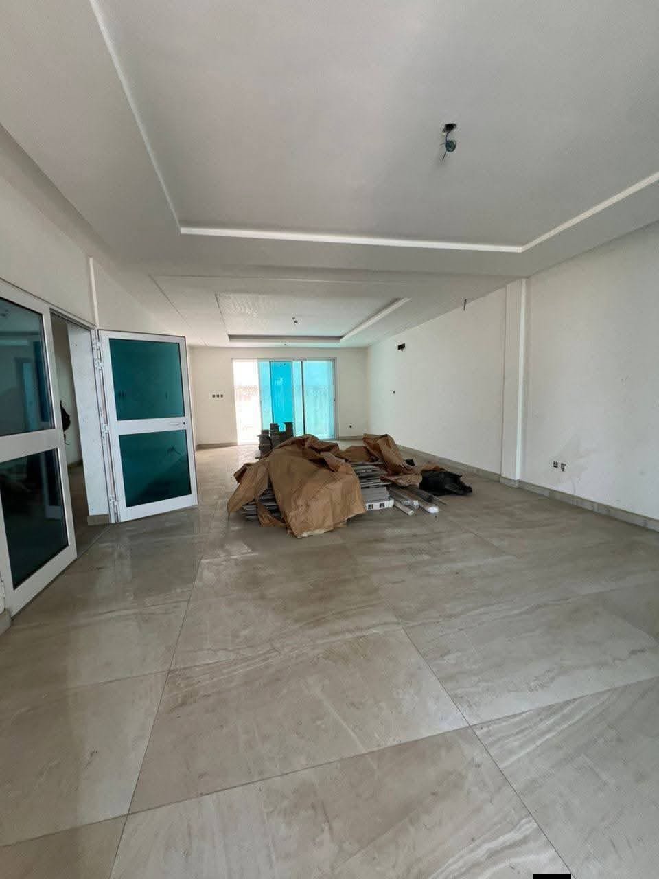 Villa de 5 chambres avec piscine à Akpakpa CEN SAD 9