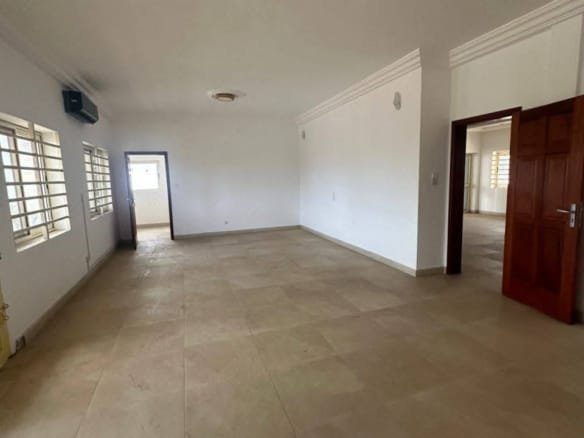 Villa de luxe à vendre à Fidjrossè Club des Rois 4