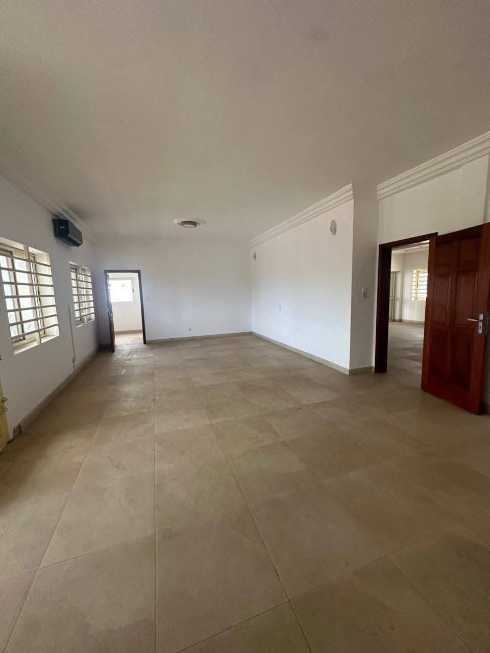 Villa de luxe à vendre à Fidjrossè Club des Rois 4