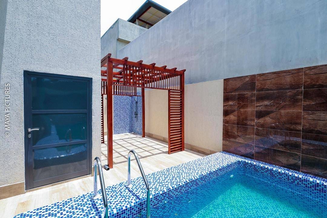 Villa de luxe avec vue imprenable sur l’océan à Fidjrossè Plage 3