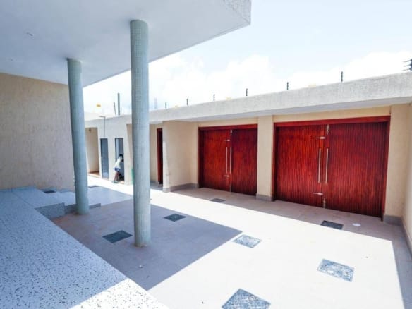 Villa de luxe avec vue imprenable sur l’océan à Fidjrossè Plage 9