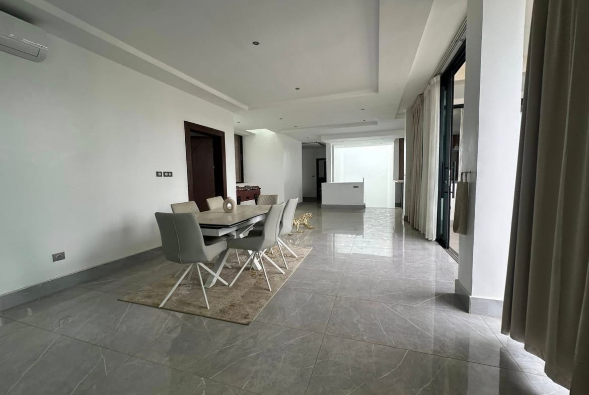 Villa de prestige avec jardin et piscine à Akpakpa 10