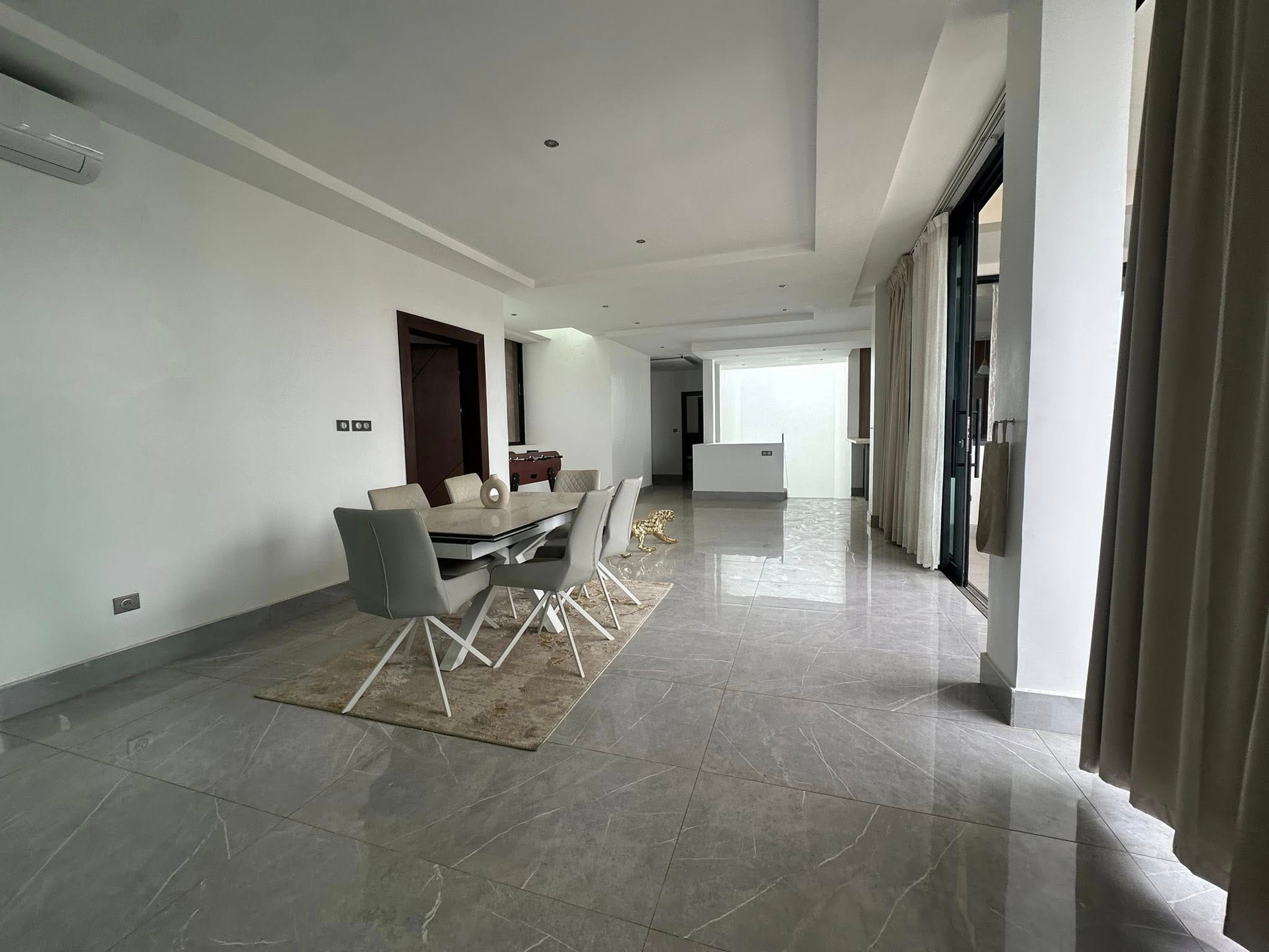 Villa de prestige avec jardin et piscine à Akpakpa 10