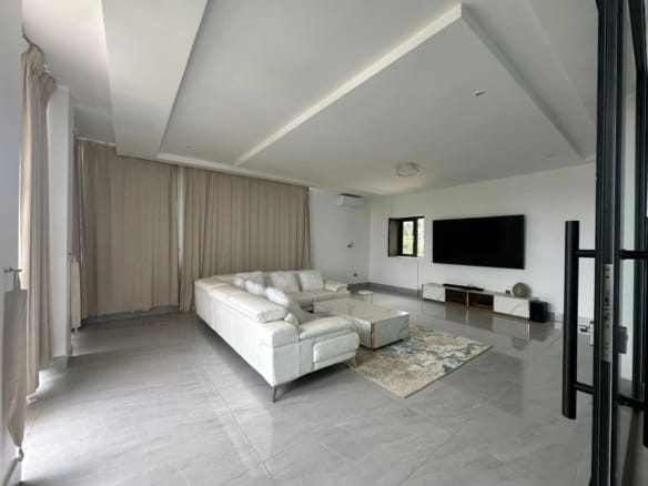 Villa de prestige avec jardin et piscine à Akpakpa 14