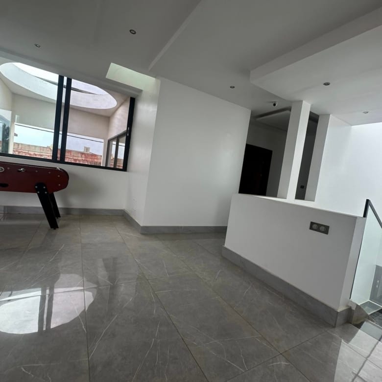 Villa de prestige avec jardin et piscine à Akpakpa 16