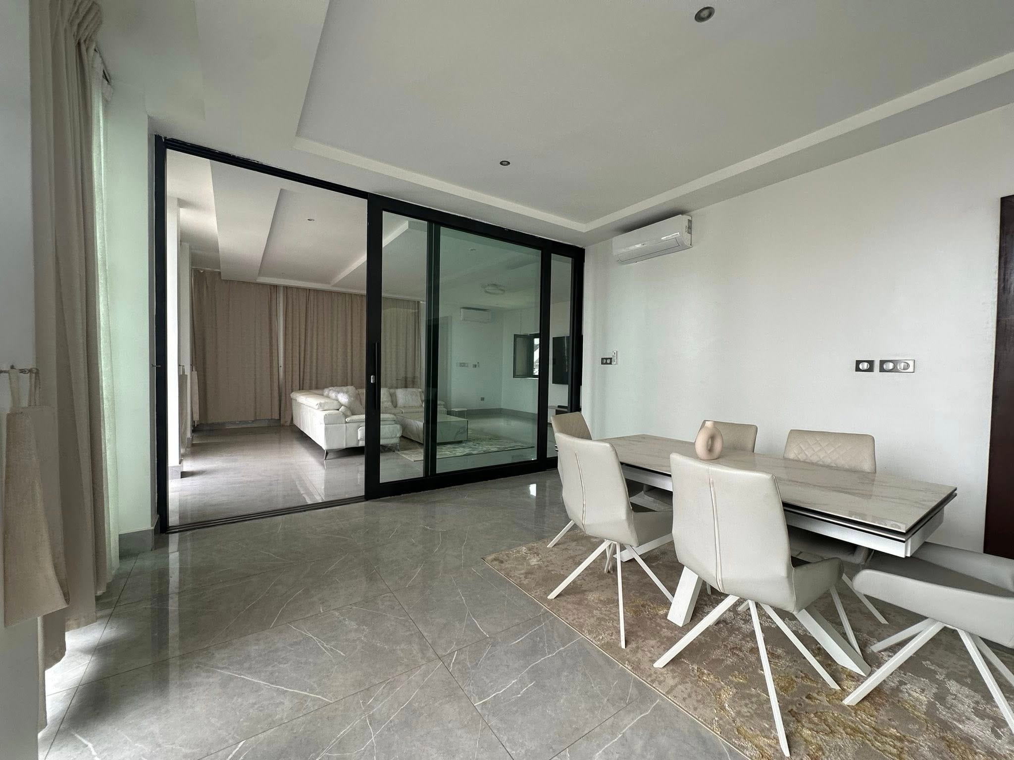 Villa de prestige avec jardin et piscine à Akpakpa 19