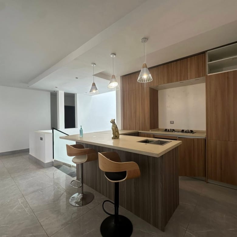 Villa de prestige avec jardin et piscine à Akpakpa 22