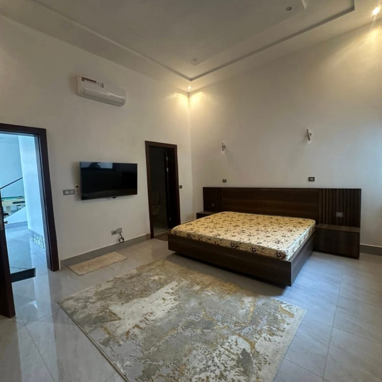 Villa de prestige avec jardin et piscine à Akpakpa 26