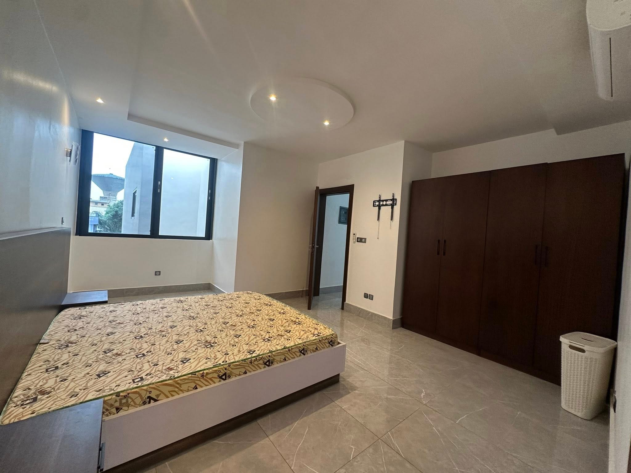 Villa de prestige avec jardin et piscine à Akpakpa 27