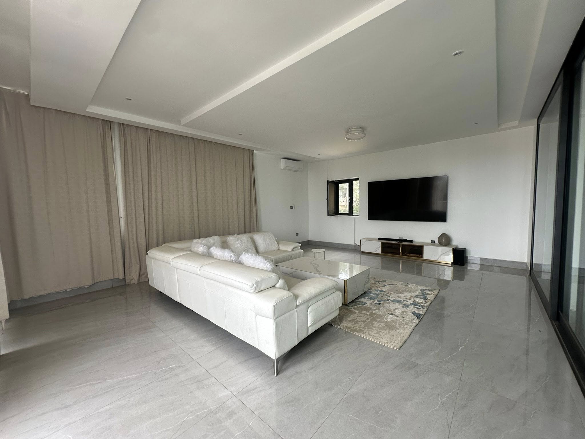 Villa de prestige avec jardin et piscine à Akpakpa 28