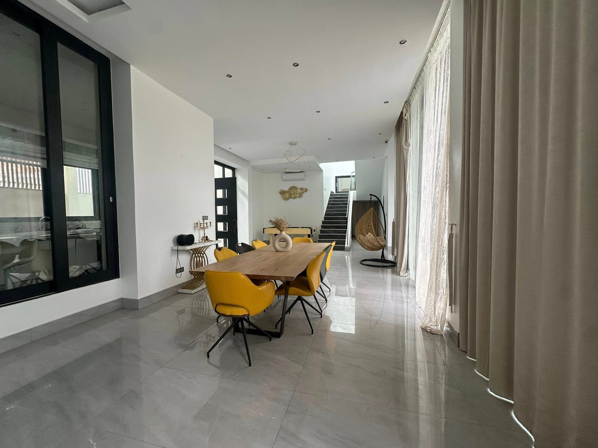 Villa de prestige avec jardin et piscine à Akpakpa 9