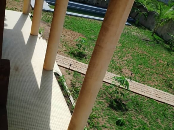 Villa de prestige avec piscine à Akpakpa CEN SAD 13