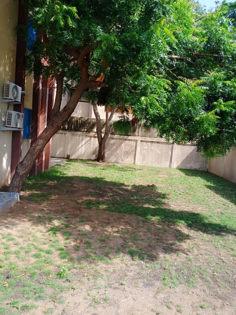 Villa de prestige avec piscine à Akpakpa CEN SAD 15